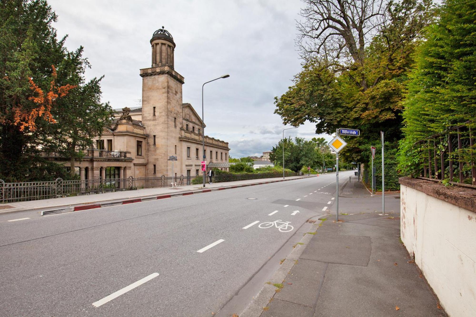 Charmante Stadtwohnung Im Zentrum Wiesbaden Bagian luar foto
